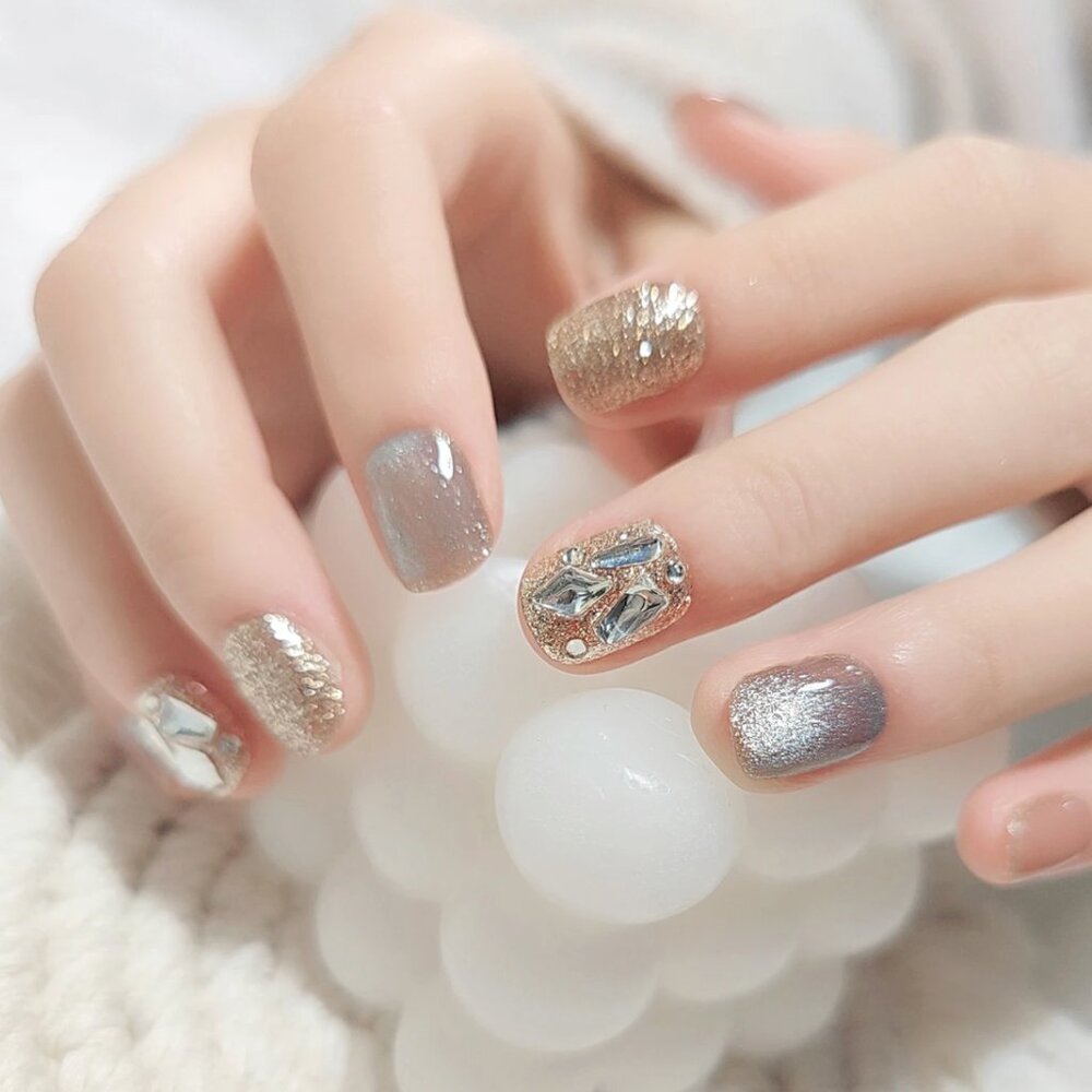 24pcs Short Oval Cat Eye 3d Fake Nails Detachable Wearable Press On Nails